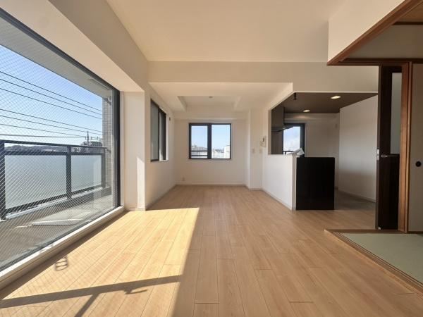 Newly Renovated Apartment in Quiet Residential Area of Hachioji, Tokyo - Photo 1
