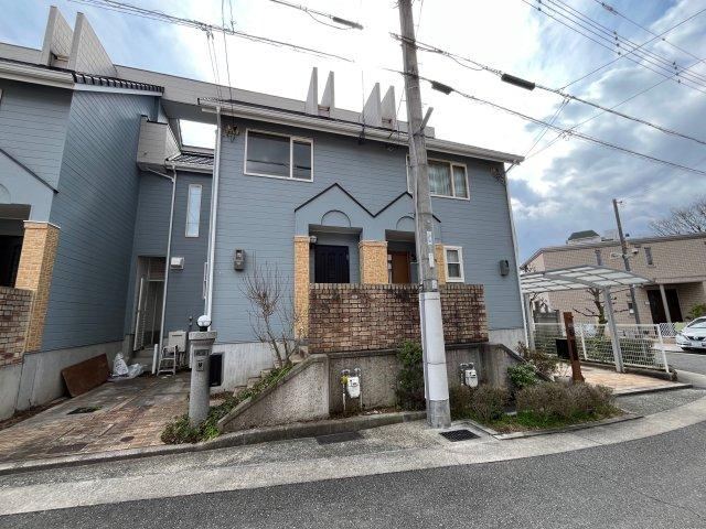 4LDK house in Nishi Ward, Kobe, Hyogo - Photo 1