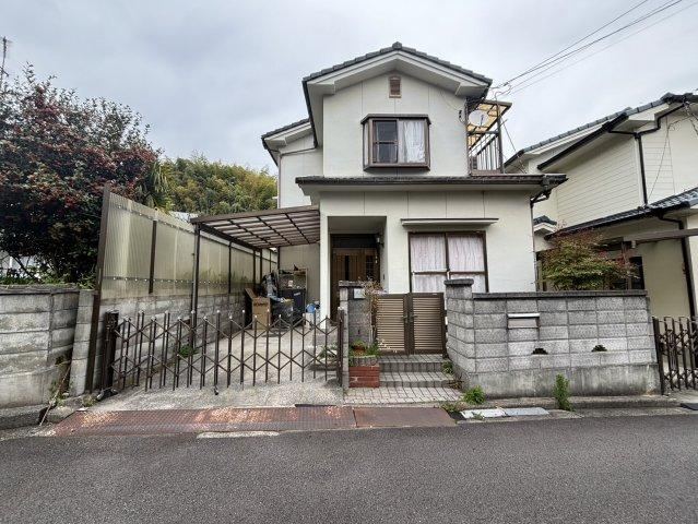 5DK house in Matsuyama, Ehime - Photo 1
