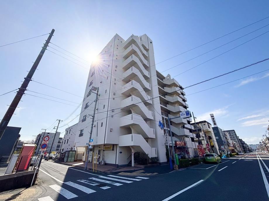 Renovated 1LDK Apartment Near Takashimadaira Station - Photo 1