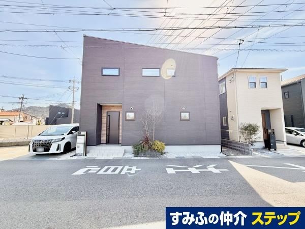 4LDK house in Yasu, Shiga - Photo 1