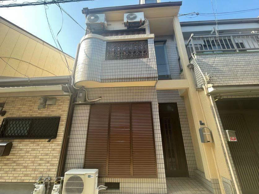 4LDK+S house in Nishinari Ward, Osaka - Photo 1