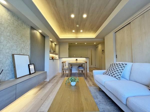 Bright 3LDK Apartment in Central Yokohama - Photo 1