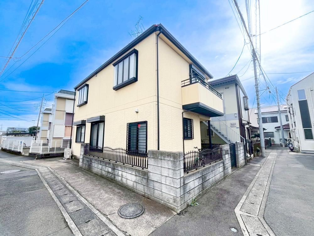 Lightweight Steel House by Daiwa House in Kawasaki - Photo 1