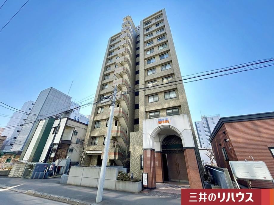 3LDK apartment in Chuo Ward, Sapporo, Hokkaido - Photo 1