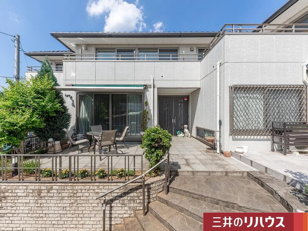 Elegant 7LDK House in Aobadai, Yokohama - Photo 1