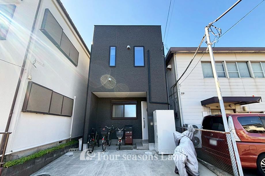 Riverside 2LDK+S House in Hiratsuka - Photo 1