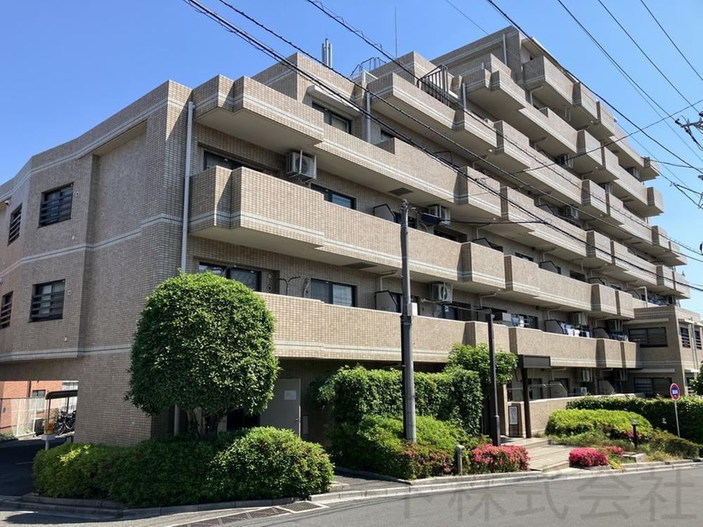 2DK apartment in Sakura Ward, Saitama - Photo 1
