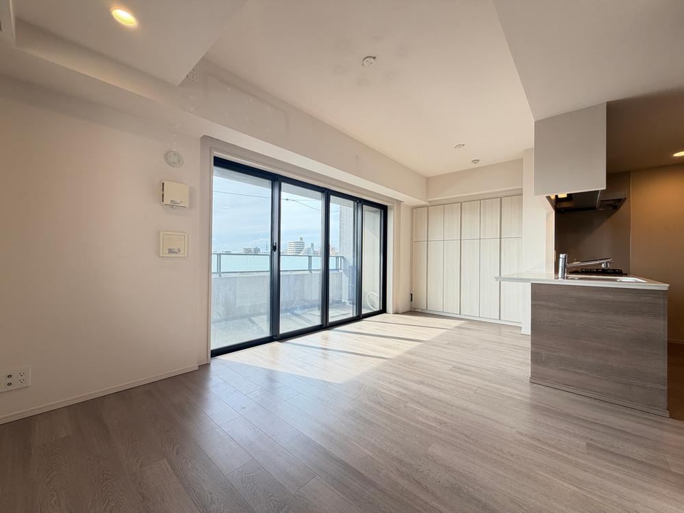 Modern 3LDK Apartment in Peaceful Hiracho - Photo 1