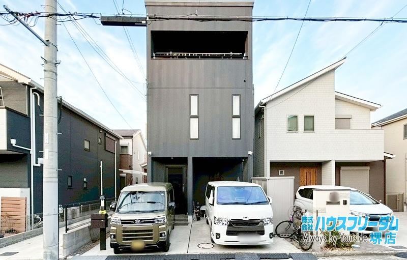 3LDK house in Sakai Ward, Sakai, Osaka - Photo 1