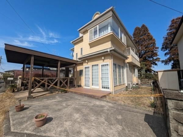 Quiet Residential Area with Convenient Access - Photo 1