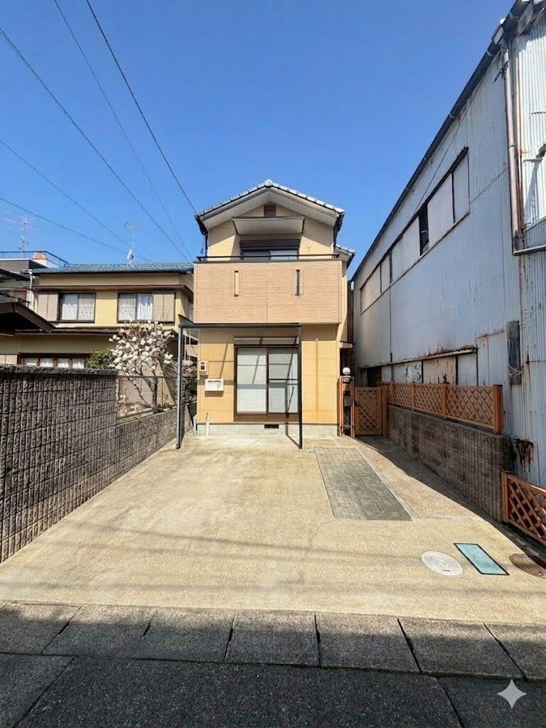 4DK House with Convenient Storage in Nishi-ku - Photo 1