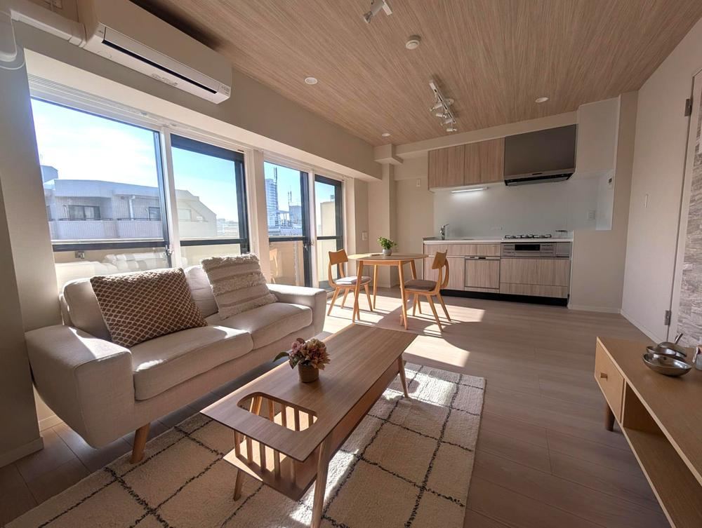 1LDK Apartment with New Renovations Coming Soon - Photo 1