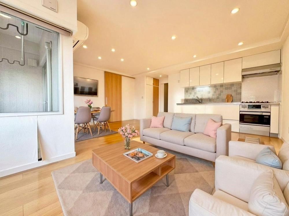 4LDK apartment in Bunkyo Ward, Tokyo - Photo 1