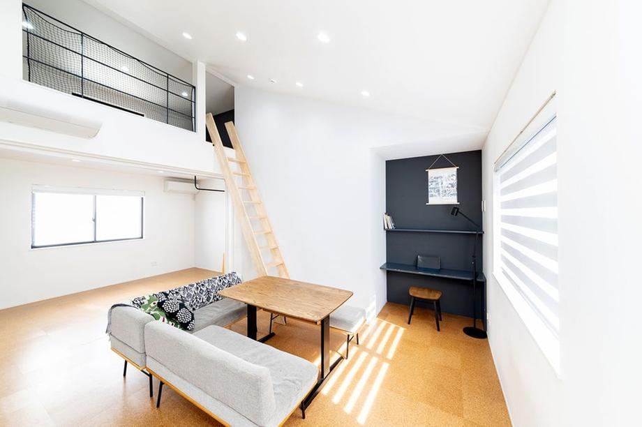 Modern 1LDK Detached House in Hiyoshi - Photo 1