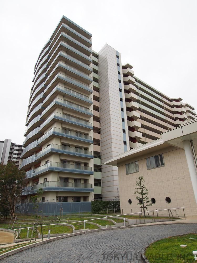 3LDK apartment in Higashinada Ward, Kobe, Hyogo - Photo 1
