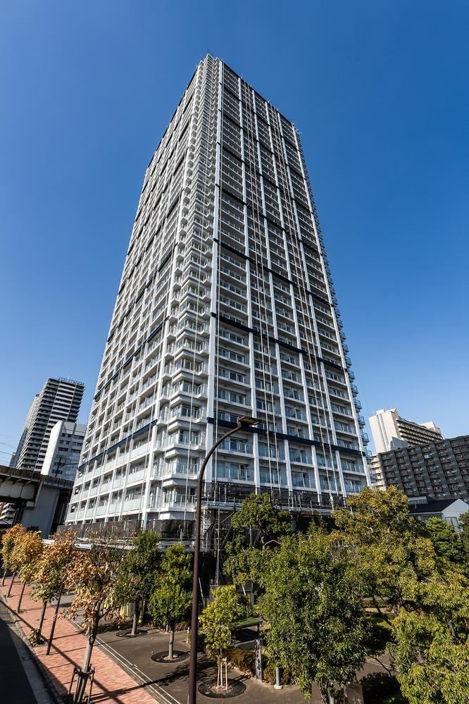 2LDK apartment in Minato Ward, Tokyo - Photo 1