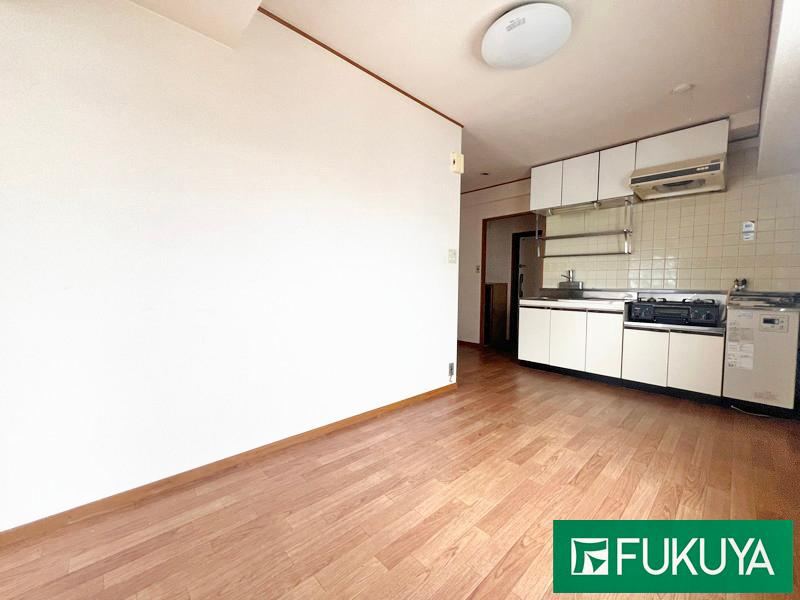 1LDK apartment in Higashinari Ward, Osaka - Photo 1