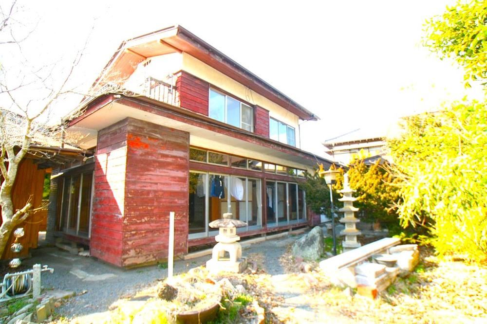 Modern Traditional House with Two Detached Units in Ichihara - Photo 1