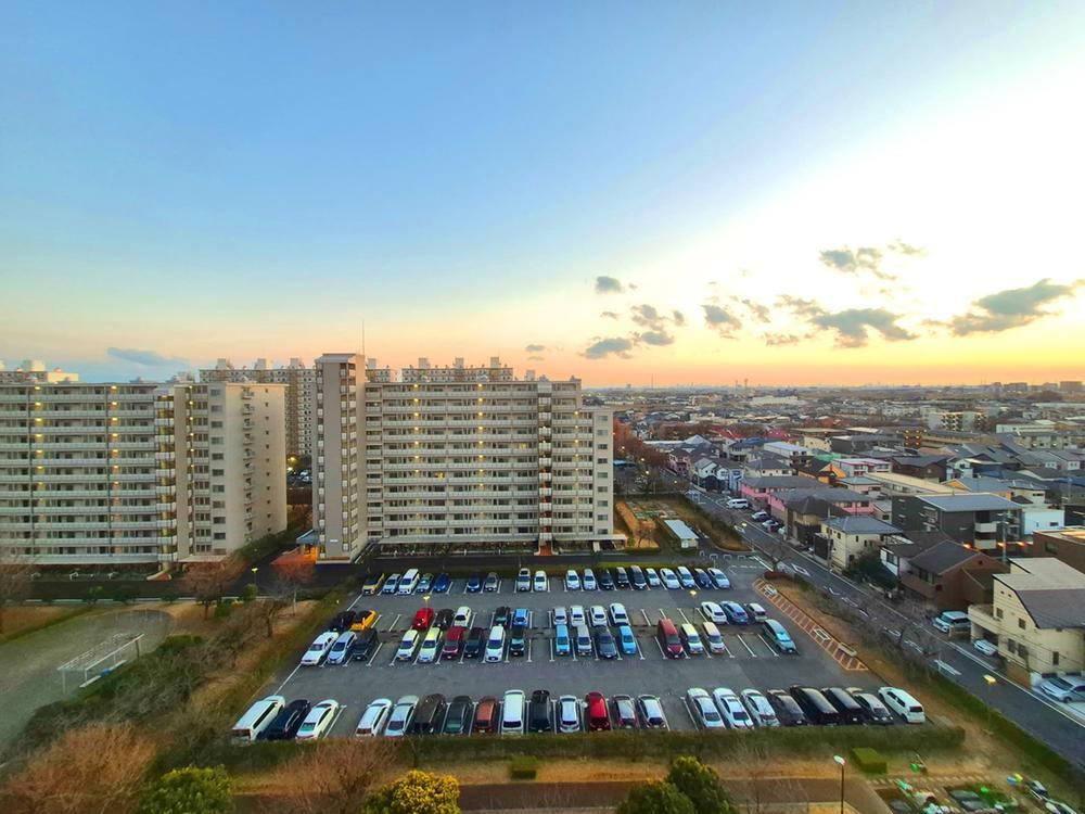 Renovated 3LDK Apartment with Garden in Matsudo - Photo 1