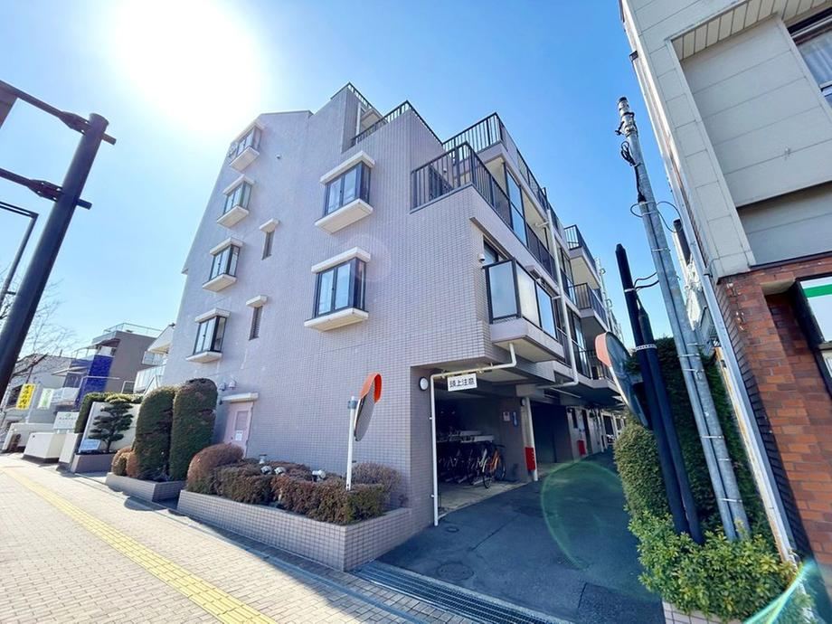 Updated 3LDK Apartment in Honmachi, Shiki - Photo 1