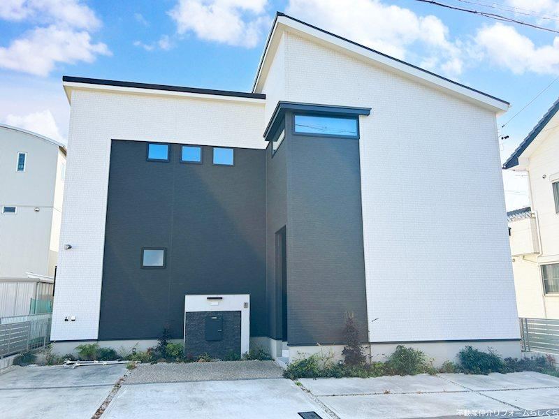 4LDK house in Kasugai, Aichi - Photo 1