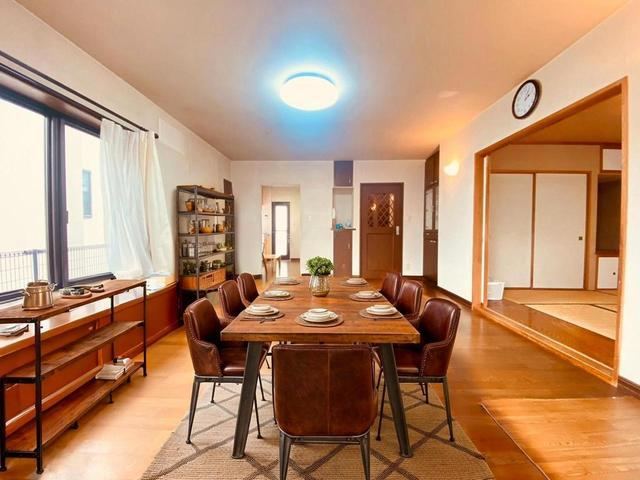 Spacious 5LDK+S House with Southern Exposure in Tokorozawa - Photo 1