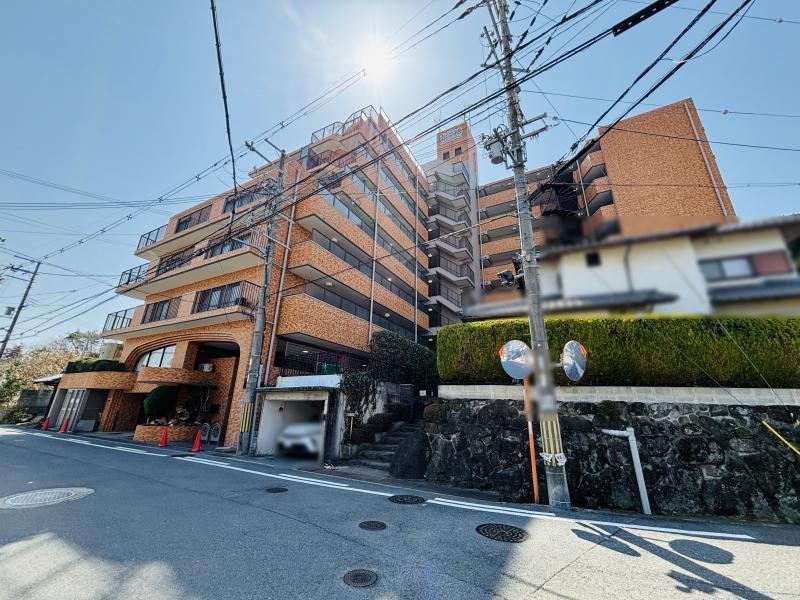 2LDK apartment in Nara, Nara - Photo 1