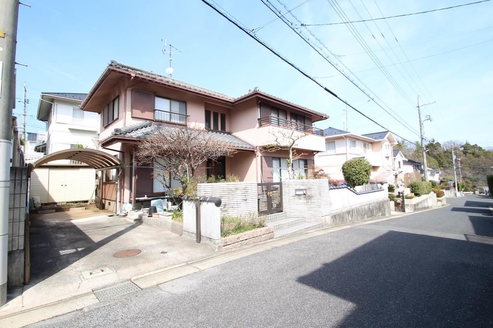 4LDK house in Hatsukaichi, Hiroshima - Photo 1