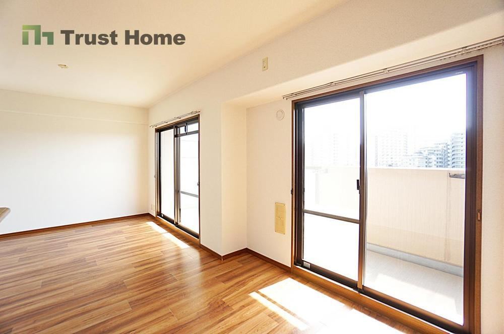 2LDK apartment in Toyonaka, Osaka - Photo 1