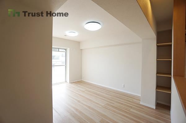 3LDK apartment in Toyonaka, Osaka - Photo 1