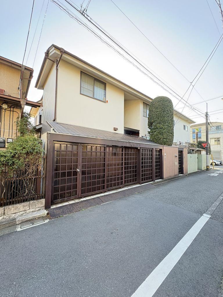263 m² land in Meguro Ward, Tokyo - Photo 1