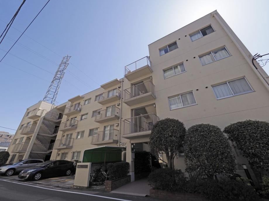 Spacious 3LDK Apartment Near Miyazakidai Station - Photo 1