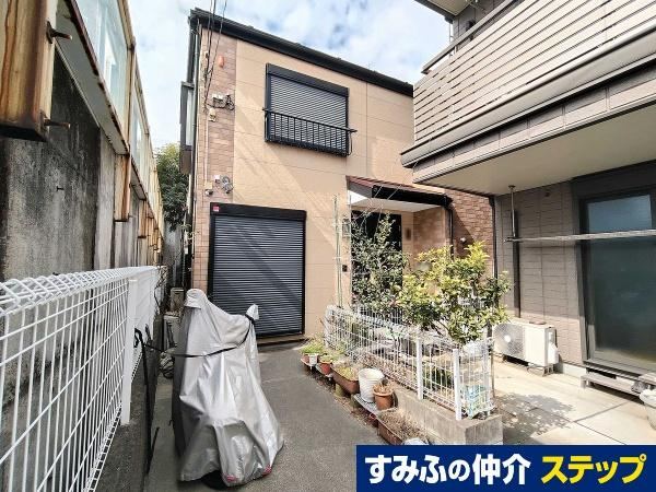 Spacious 3LDK Detached House in Shakujii - Photo 1
