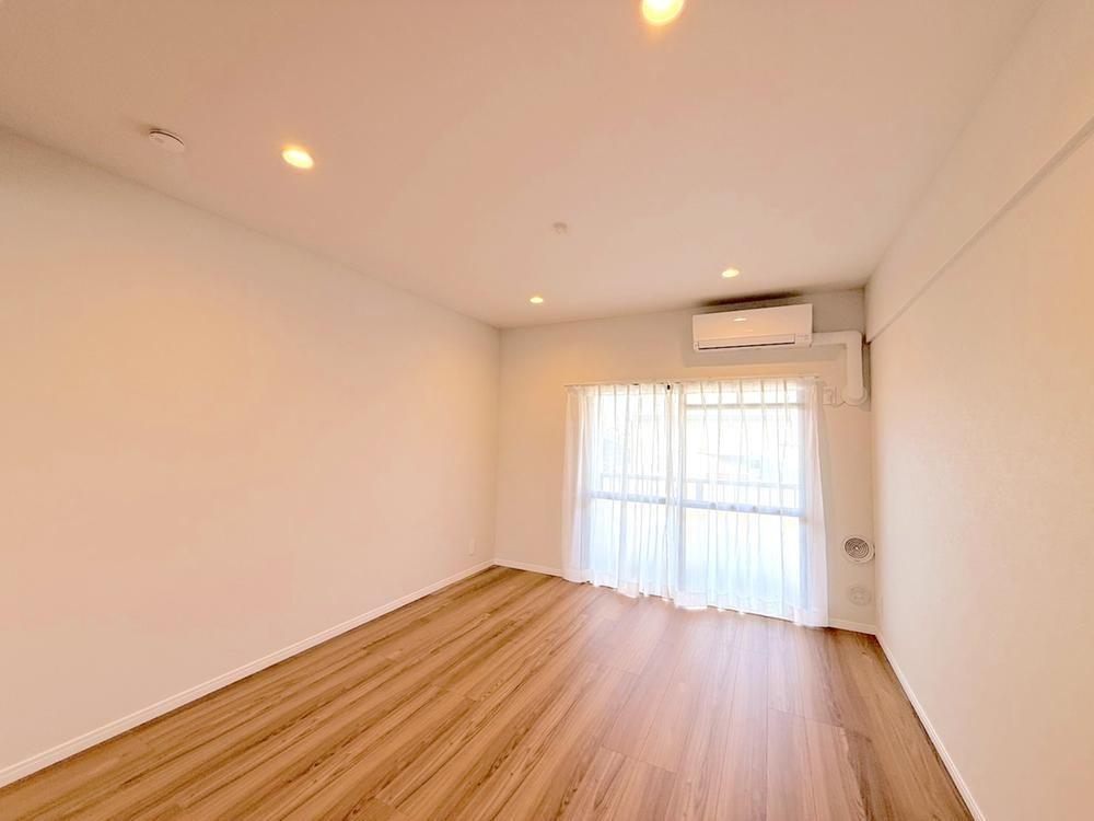 Renovated 1LDK Apartment in Minami Oizumi - Photo 1