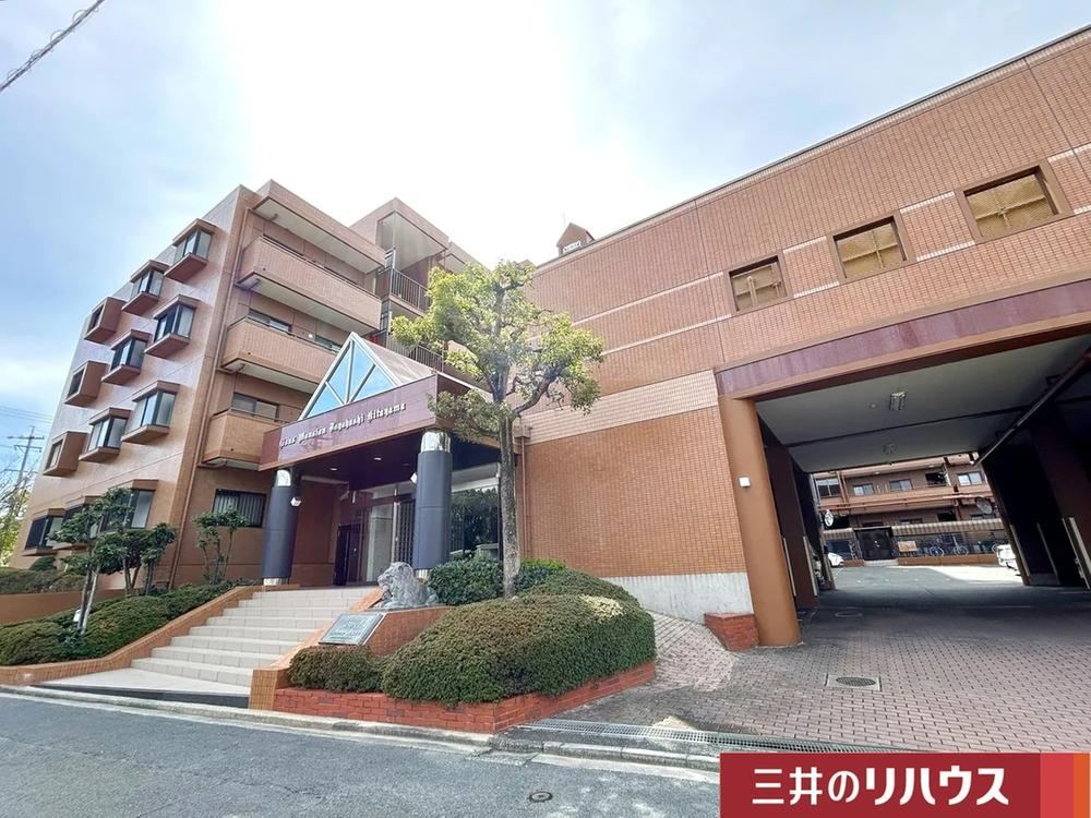 2LDK apartment in Toyohashi, Aichi - Photo 1