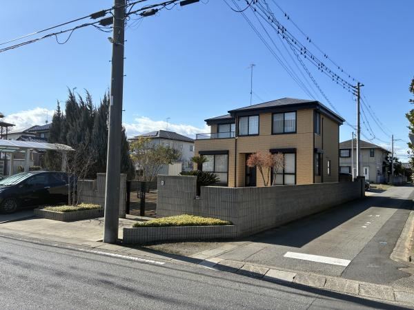 Spacious Home on 121 Tsubo Lot in Okabe - Photo 1