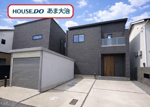 Well-Insulated 4LDK Home with Garage - Photo 1