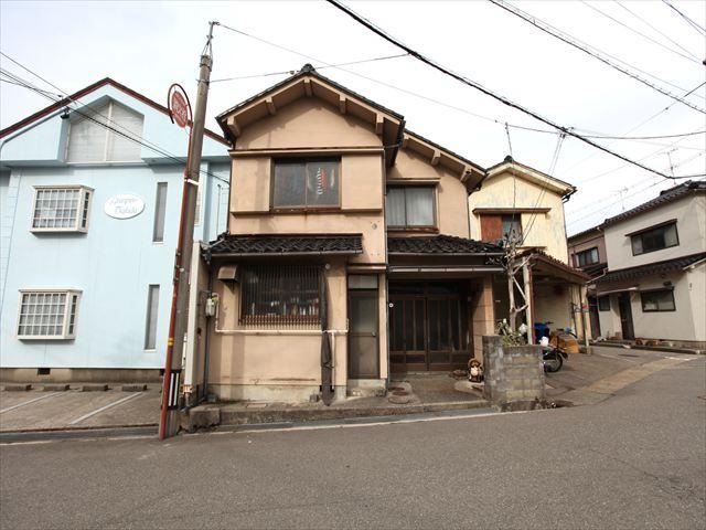 137 m² land in Kanazawa, Ishikawa - Photo 1