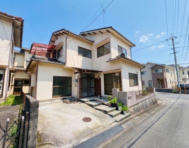 4LDK house in Asaminami Ward, Hiroshima - Photo 1
