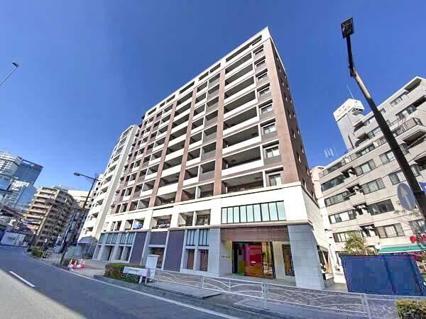 Modern 1LDK Apartment with Renovation in Kanagawa - Photo 1