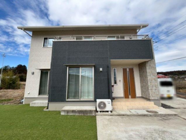 Stylish 4LDK Home in Nagai - Photo 1