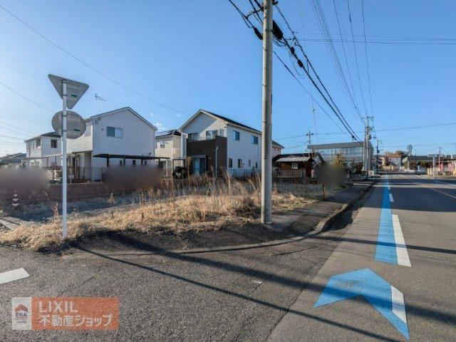 Southeast Corner Lot in Quiet Residential Area - Photo 1
