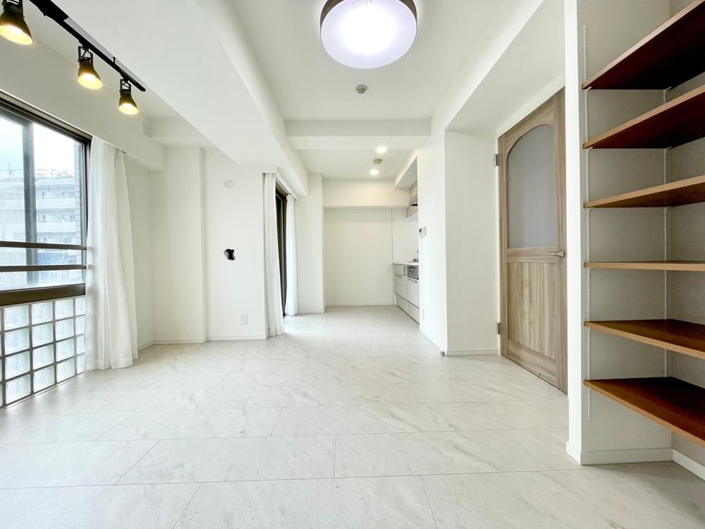 Pet-Friendly Renovated 1LDK with Delivery Box - Photo 1