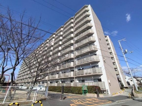 3DK apartment in Amagasaki, Hyogo - Photo 1