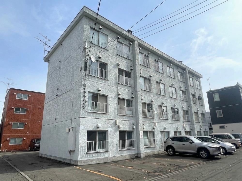 2LDK apartment in Toyohira Ward, Sapporo, Hokkaido - Photo 1