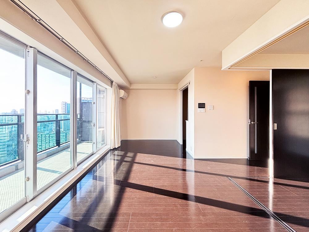 3LDK apartment in Minato Ward, Tokyo - Photo 1