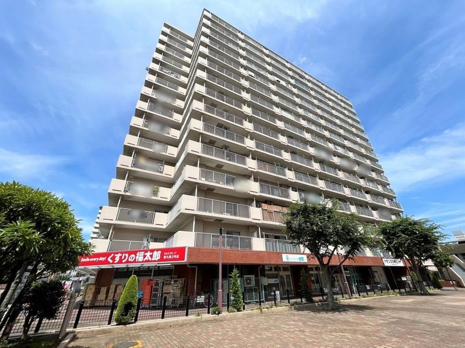 Convenient 2LDK Apartment Near Higashi-Ojima Station - Photo 1