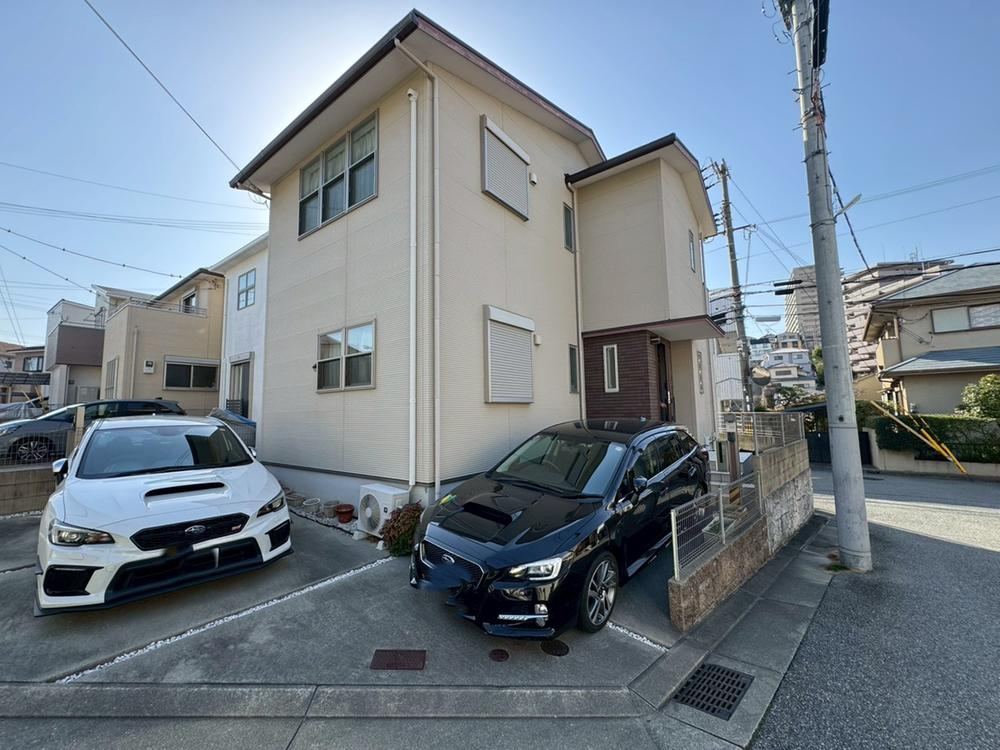 4LDK+S house in Tarumi Ward, Kobe, Hyogo - Photo 1