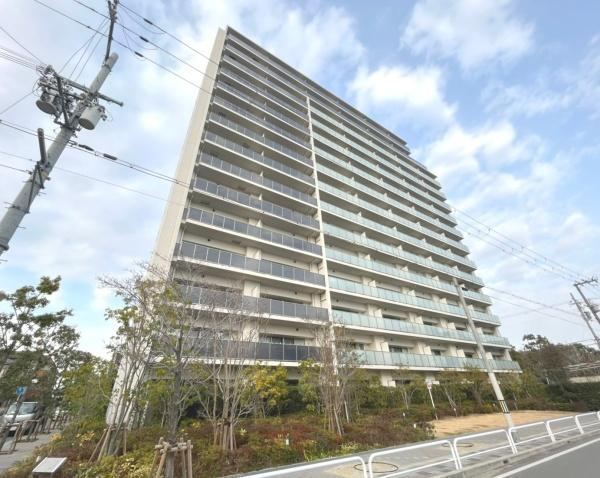 3LDK+S apartment in Moriguchi, Osaka - Photo 1